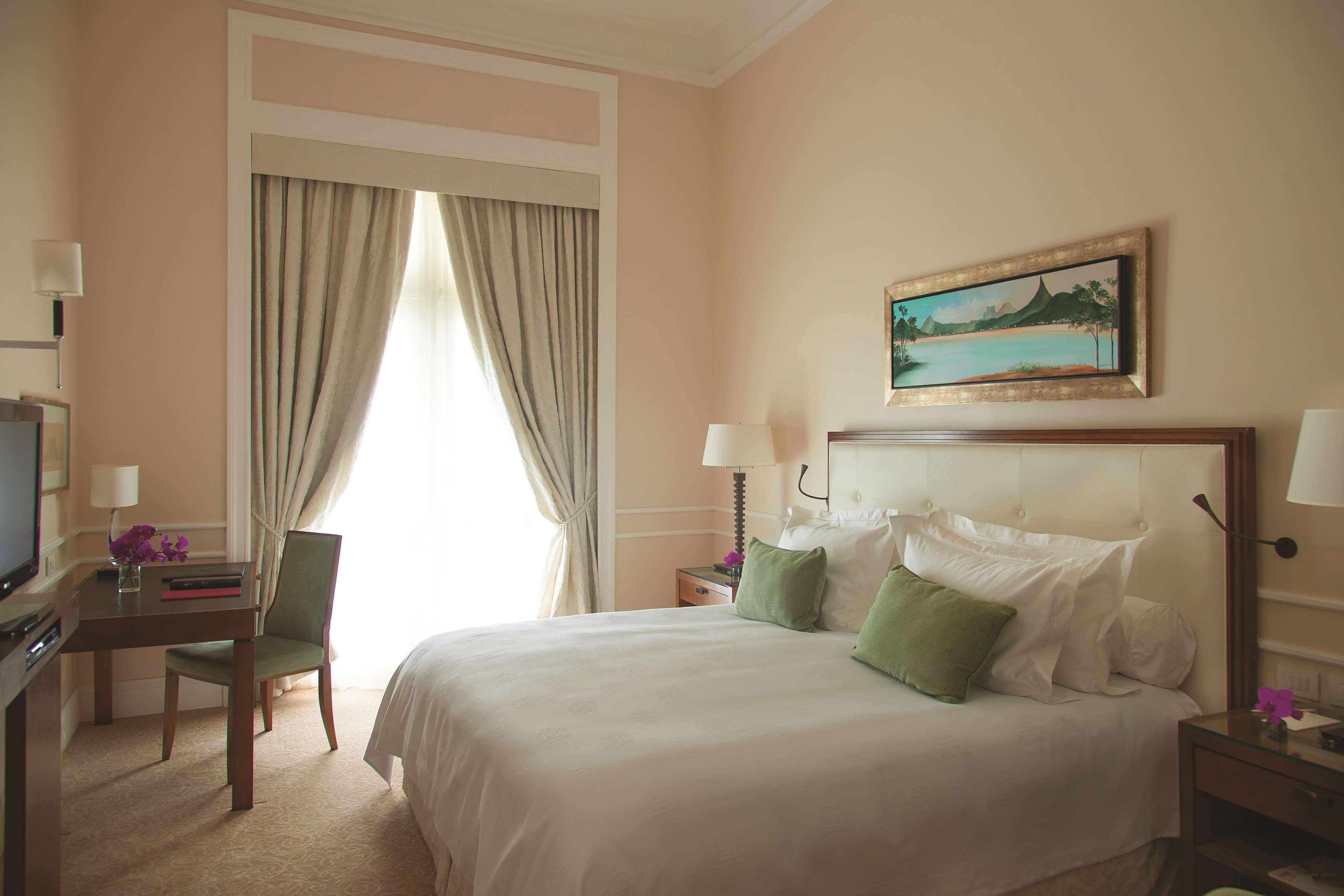Copacabana Palace, A Belmond Hotel, Rio De Janeiro Exterior foto A bedroom at the hotel